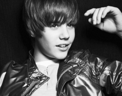 justin bieber haircut for girls. J. Bieber#39;s signature haircut